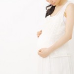 妊娠中に起こる足のしびれの原因と4つの対処法