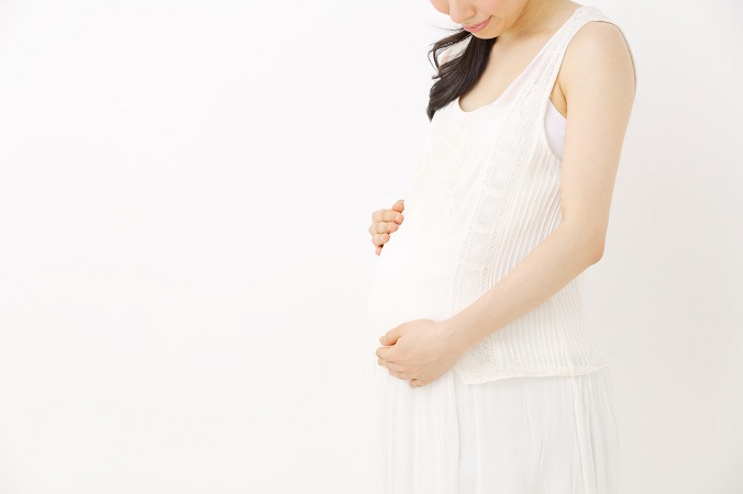 妊娠中に起こる足のしびれの原因と対処法